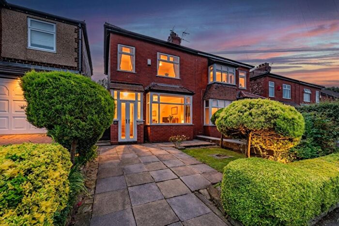 3 Bedroom Semi-Detached House For Sale In Poleacre Lane, Woodley, Stockport, SK6
