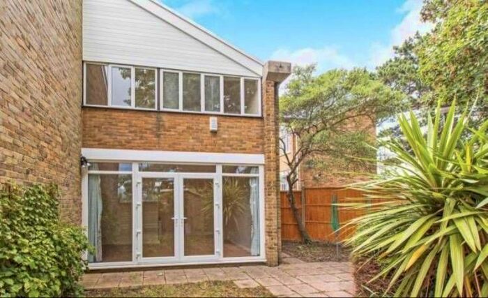 3 Bedroom Terraced House To Rent In Sussex Close, Slough, SL1
