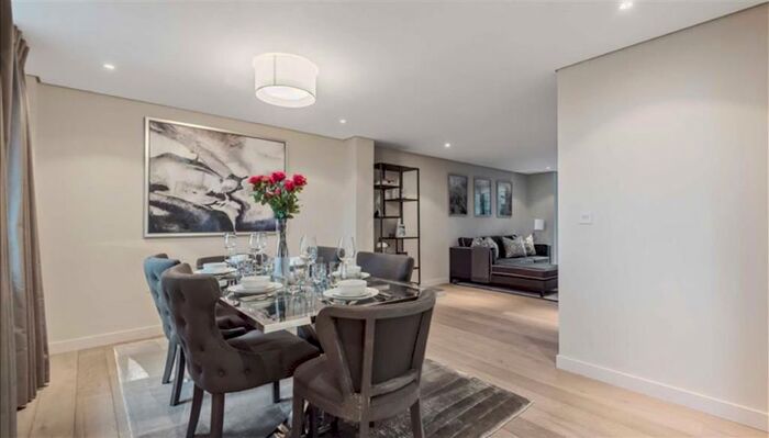 3 Bedroom Flat To Rent In Merchant Square, Paddington Basin, London W2