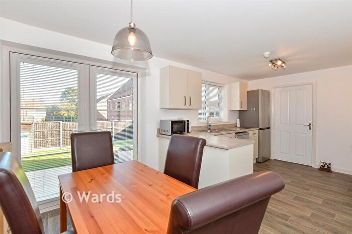 4 Bedroom Detached House For Sale In Watling Drive, Newington, Sittingbourne, Kent, ME9