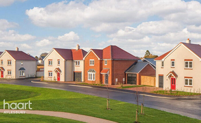 4 Bedroom Detached House To Rent In Cricketers Way, Aylesbury, HP17