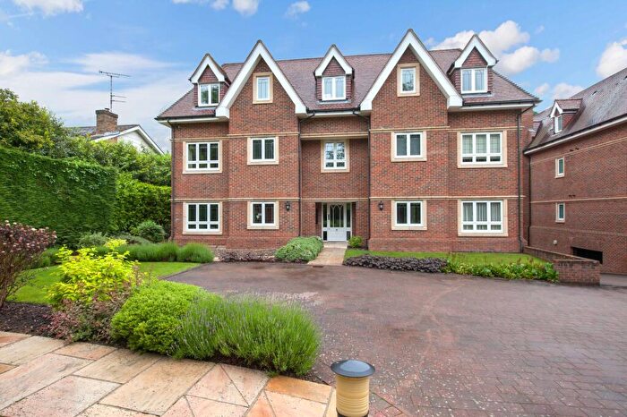 2 Bedroom Apartment To Rent In Penn Road, Draycott House, HP9