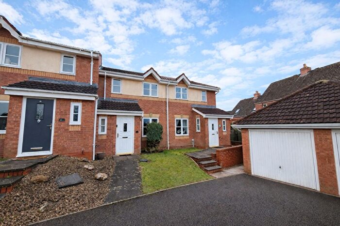 2 Bedroom Semi Detached House For Sale In Churchward Drive, Telford, TF3