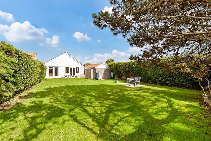3 Bedroom Detached Bungalow For Sale In Farm Road, Bracklesham Bay, Chichester, PO20