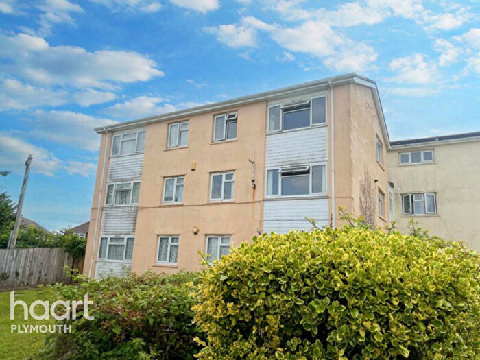 3 Bedroom Apartment For Sale In Barne Close, Plymouth, PL5