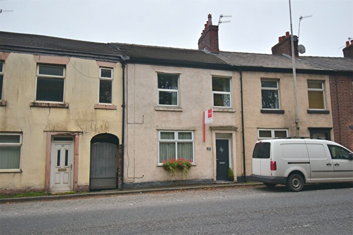 3 Bedroom Terraced House For Sale In Buxton Road, Disley, Stockport, SK12