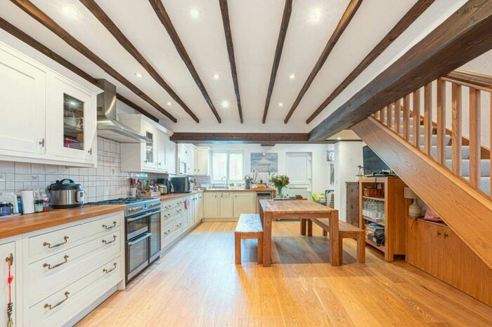 2 Bedroom House To Rent In Shakespeare Road, Mill Hill, London, NW7