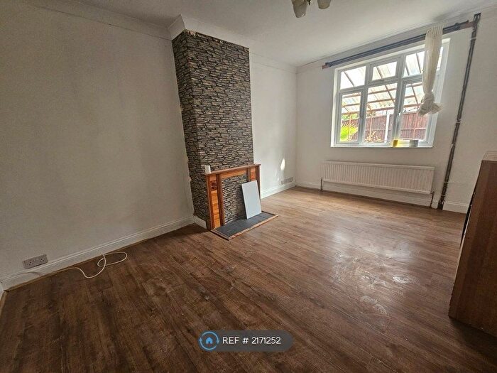 2 Bedroom Semi-Detached House To Rent In Manor Square, Dagenham, RM8