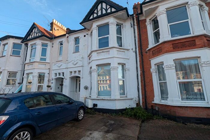 1 Bedroom Flat For Sale In Southchurch Avenue, Southend-on-Sea, SS1