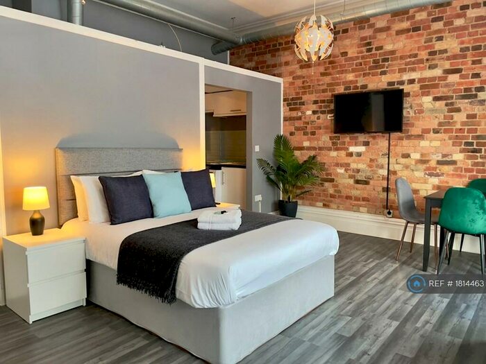 Studio To Rent In First Floor A Poole Road, Dorset, BH4