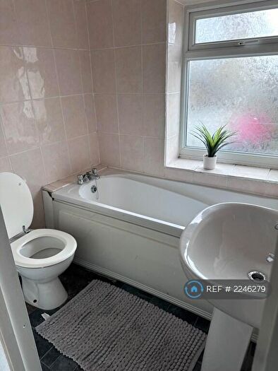 2 Bedroom Terraced House To Rent In Providence Row, Bradford, BD2