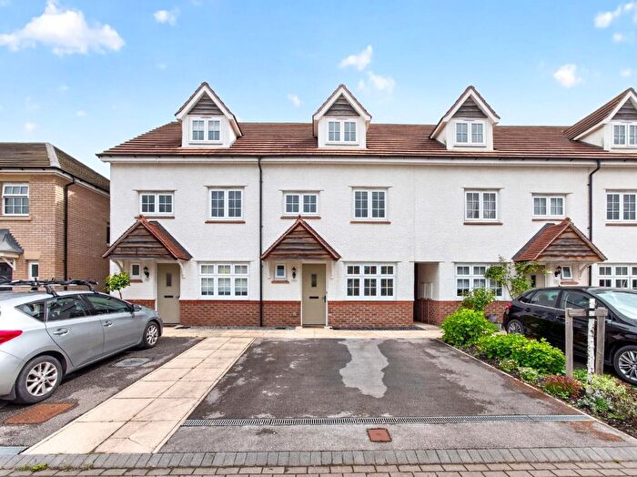 4 Bedroom Terraced House For Sale In Farro Drive, York, YO30