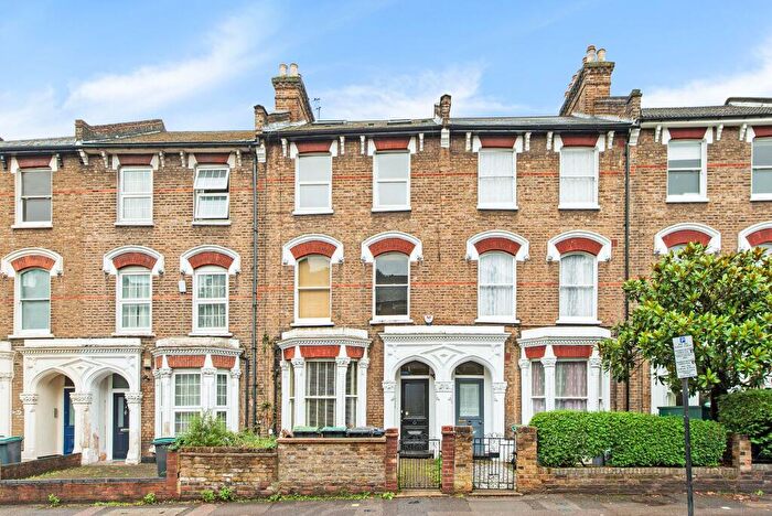 2 Bedroom Flat To Rent In Florence Road, London, N4