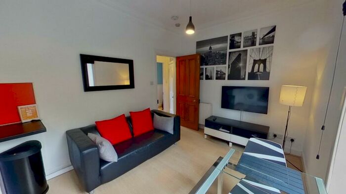 1 Bedroom Flat To Rent In Coltbridge Avenue, Edinburgh, EH12