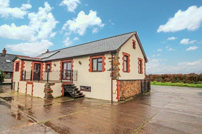 4 Bedroom Semi-Detached House To Rent In East Putford, Holsworthy, EX22