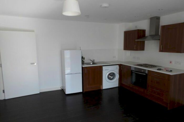 1 Bedroom Flat To Rent In St. Crispins Court, Mansfield, NG18