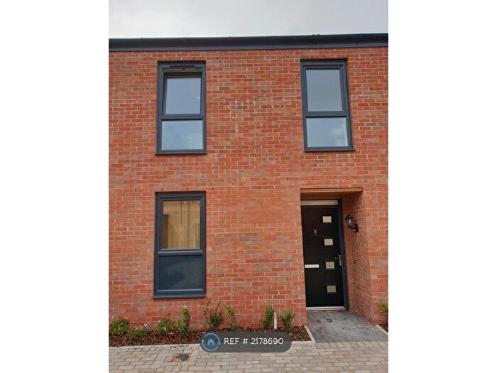 3 Bedroom Semi-Detached House To Rent In Angel Court, Derby, DE1