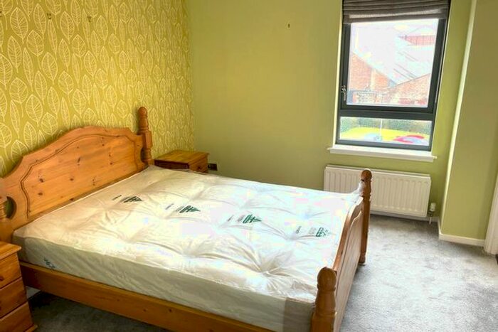 3 Bedroom Flat To Rent In Middlesex Gardens, Kinning Park, Glasgow, G41