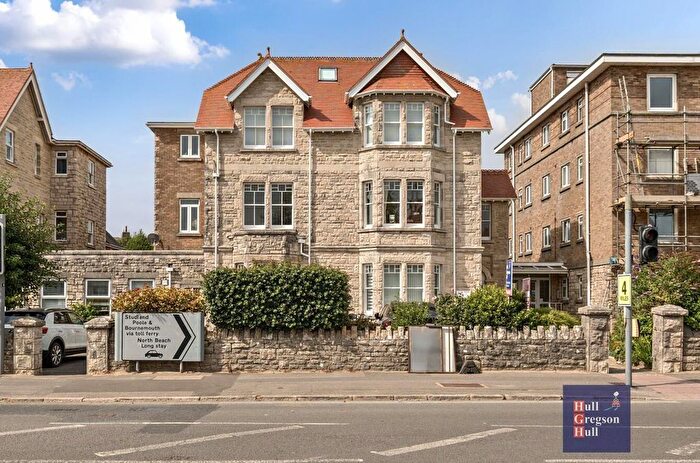 2 Bedroom Flat For Sale In Victoria Avenue, Swanage, BH19