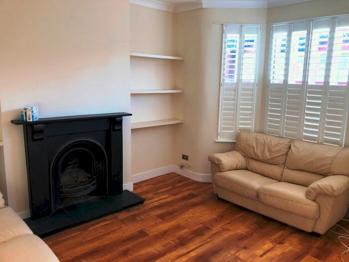 1 Bedroom Flat To Rent In Mount Pleasant Road, London, SE13