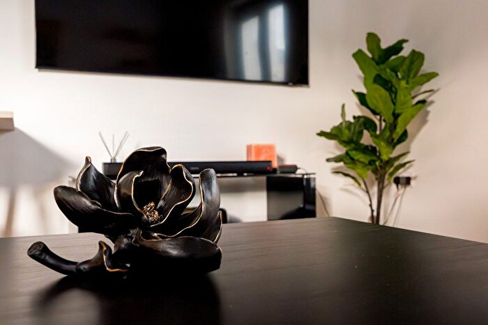 2 Bedroom Flat To Rent In Reading, RG1