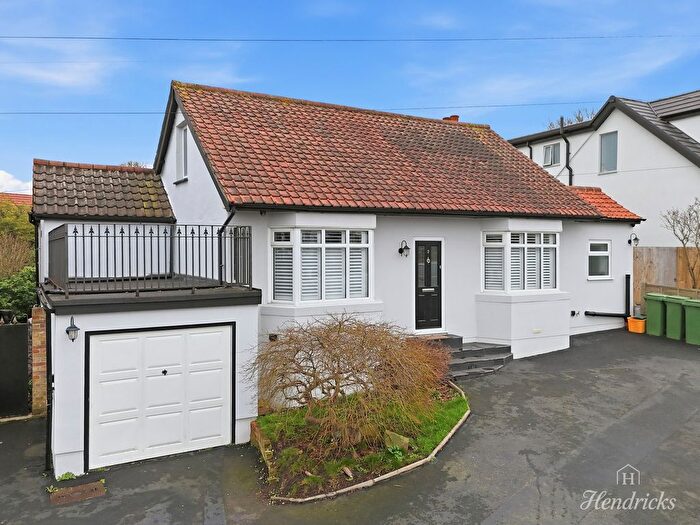 4 Bedroom Detached House For Sale In Grosvenor Road, Benfleet, SS7