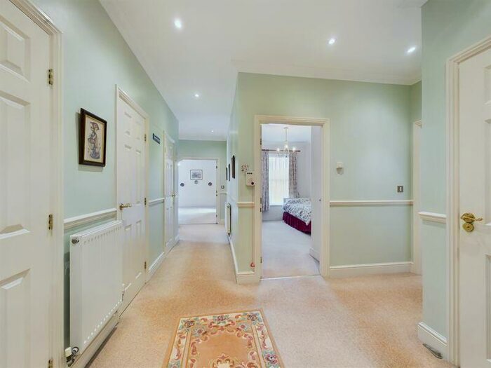 2 Bedroom Retirement Property For Sale In Coldstream Road, The Village, Caterham, CR3