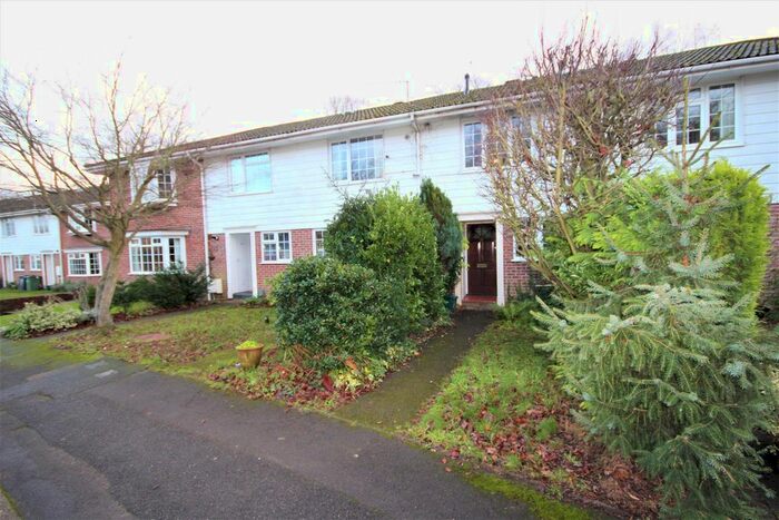 2 Bedroom Terraced House To Rent In Cumberland Avenue, Guildford, GU2