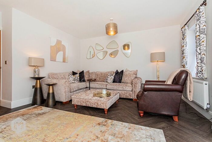 4 Bedroom Terraced House For Sale In Stablefold, Worsley, Manchester, M28