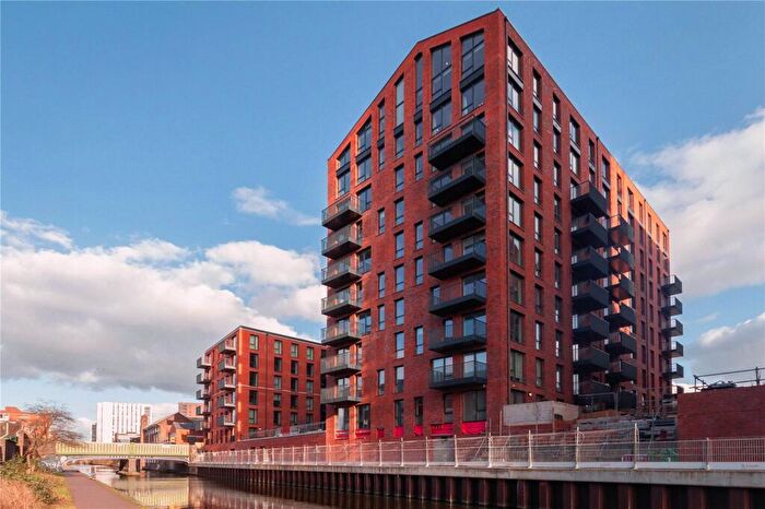 2 Bedroom Apartment To Rent In The Fazely, Shadwell Street, Birmingham, West Midlands, B4