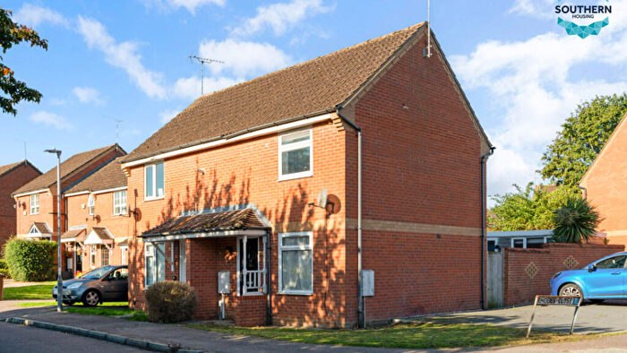 2 Bedroom House For Sale In Stanley Way, Daventry, Northamptonshire, NN11