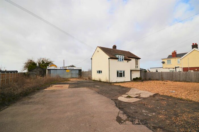 3 Bedroom Retail Property For Sale In Clacton Road, Horsley Cross, Manningtree, CO11
