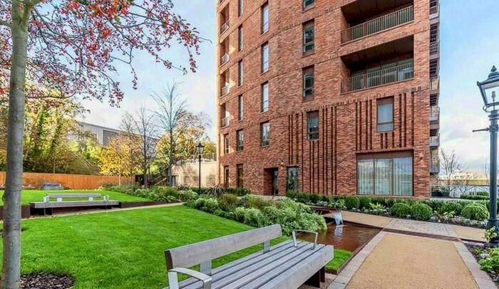 2 Bedroom Flat To Rent In Clarendon, London, N8