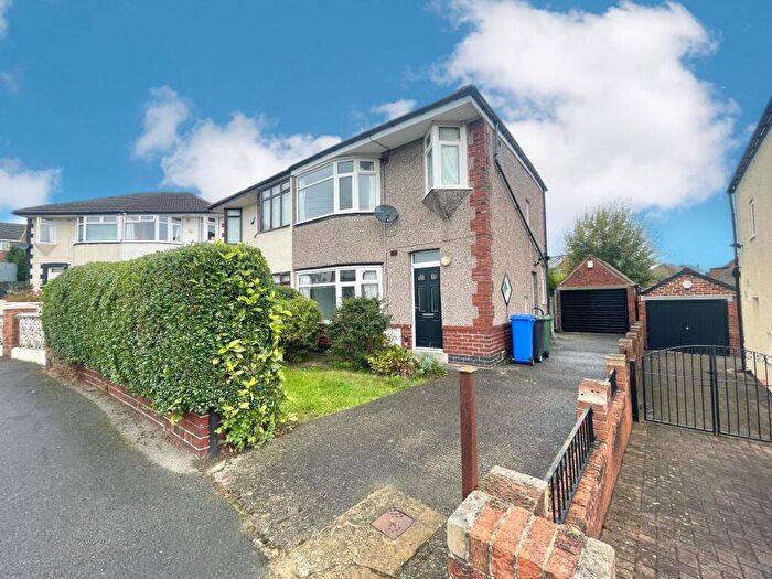 3 Bedroom House To Rent In Gleadless Drive, Gleadless, Sheffield, S12