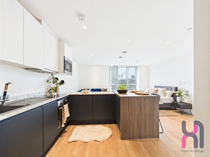 Studio To Rent In Riverside, Quay Street, Salford, M3