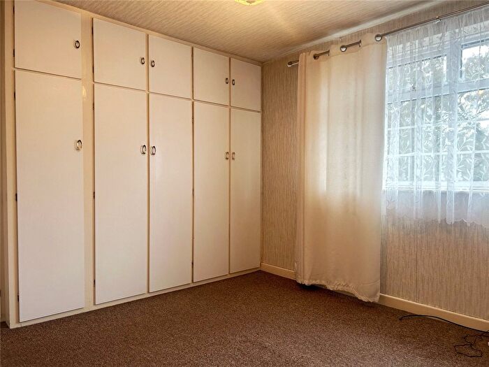 2 Bedroom Semi-Detached House For Sale In Prior Street, Glodwick, Oldham, OL8