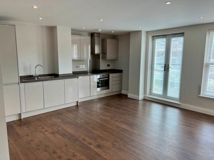 1 Bedroom Flat To Rent In London Road, Reigate, RH2