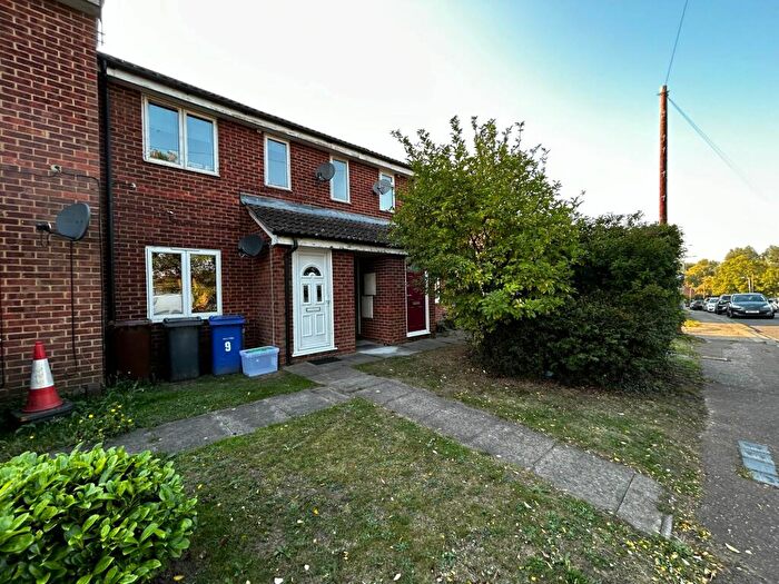 1 Bedroom Flat To Rent In St. Margarets Avenue, Niton Court St. Margarets Avenue, SS17