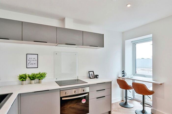 1 Bedroom Apartment For Sale In Jefferson Avenue, Poole, BH15