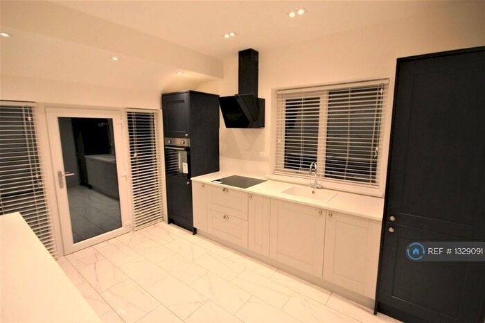 2 Bedroom Bungalow To Rent In Tarnbrick Avenue, Freckleton, Preston, PR4