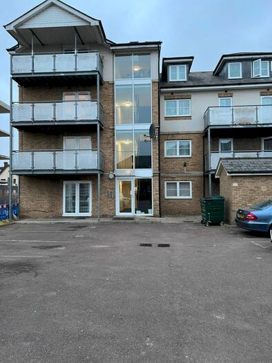 2 Bedroom Flat To Rent In Lockwood Place, London, E4