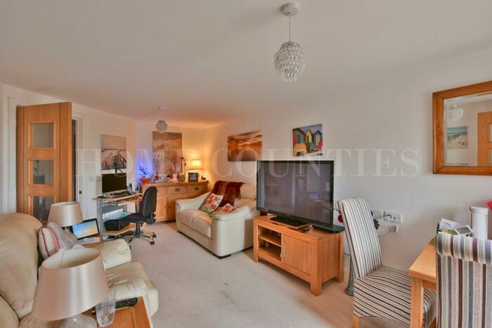 1 Bedroom Retirement Property To Rent In Darkes Lane, Potters Bar, EN6