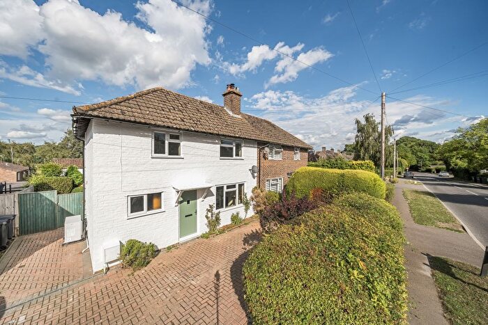 3 Bedroom Semi Detached House To Rent In Castlefields, Hartfield, TN7