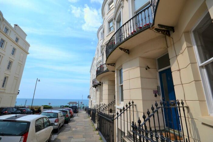 1 Bedroom Flat To Rent In Eaton Place, BN2