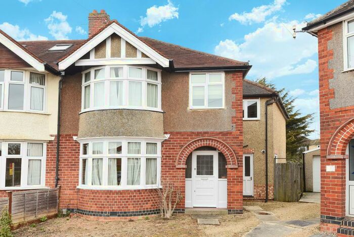 4 Bedroom Semi-Detached House To Rent In Burrows Close, Headington, OX3