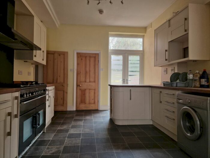 5 Bedroom Property To Rent In Salisbury Road, Moseley, Birmingham, B13
