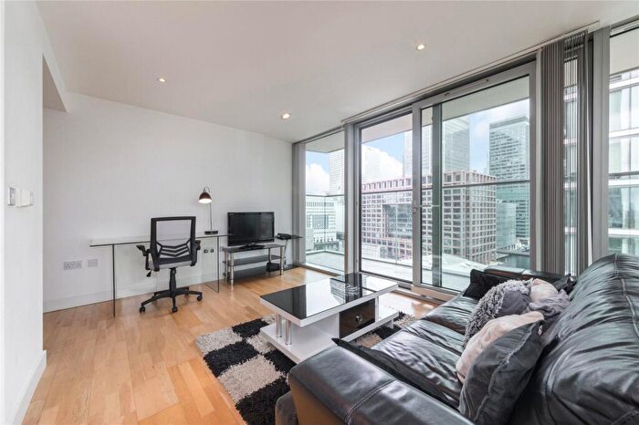 2 Bedroom Flat To Rent In Landmark West Tower, Marsh Wall, E14