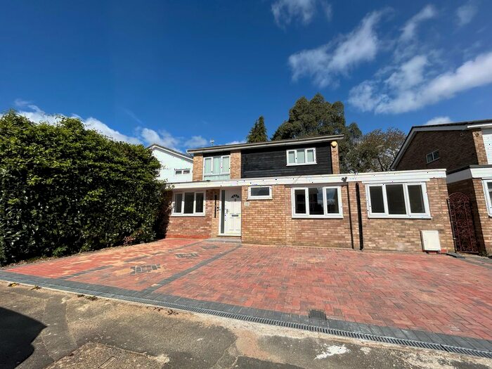 5 Bedroom Detached House To Rent In Wessex Drive, Pinner, HA5
