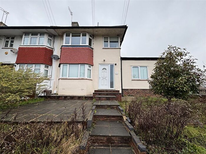 1 Bedroom Flat To Rent In Osidge Lane, Southgate, N14