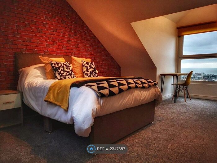 2 Bedroom Flat To Rent In Montpelier Terrace, Swansea, SA1